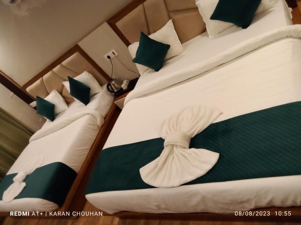 Hotel Hostel Vimal Ganga Rishīkesh Zewnętrze zdjęcie