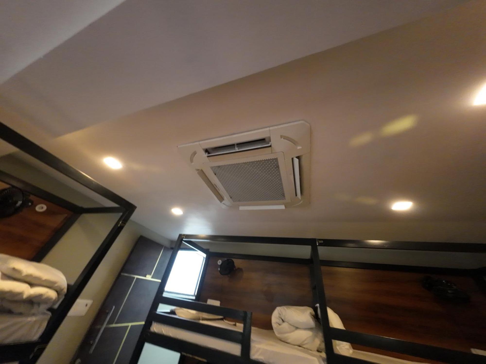 Hotel Hostel Vimal Ganga Rishīkesh Zewnętrze zdjęcie