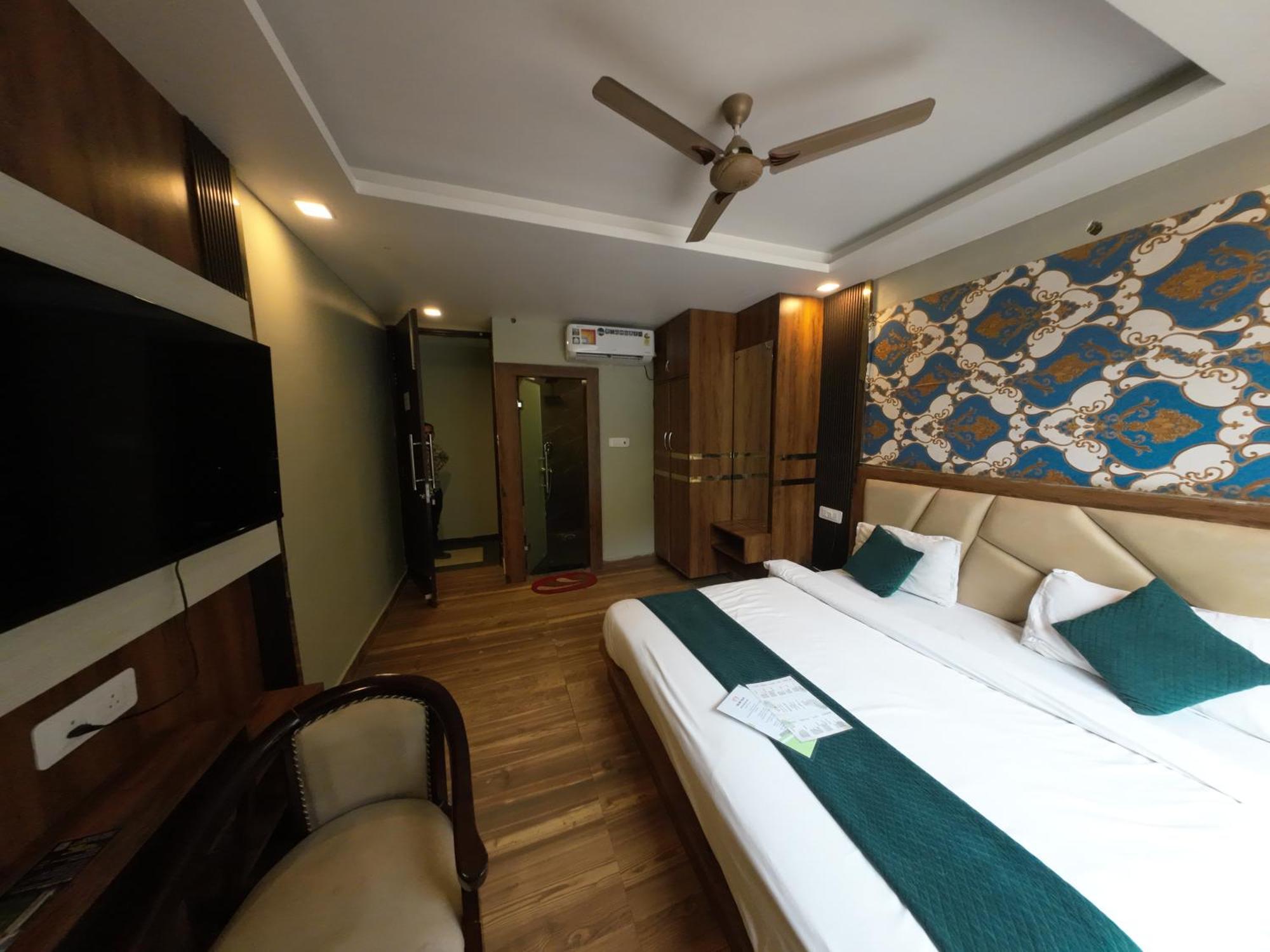 Hotel Hostel Vimal Ganga Rishīkesh Zewnętrze zdjęcie